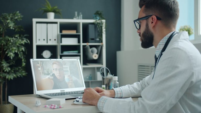 Consultation chez un neuropsychologue pour TDAH de l'enfant
