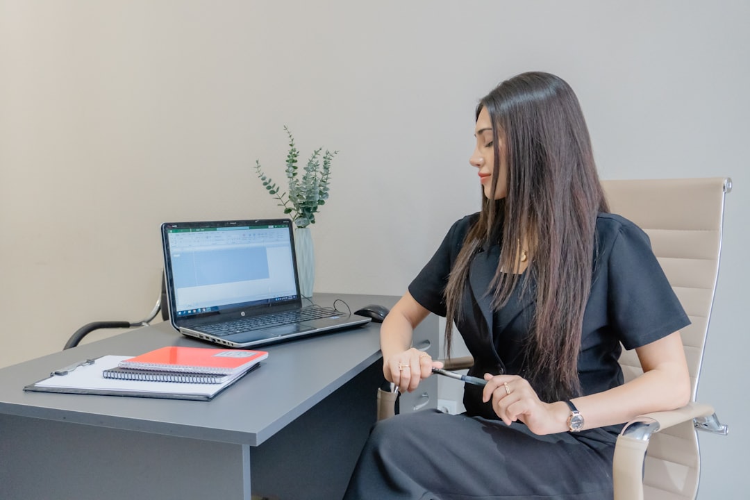 Salarié au bureau — TDAH adulte au travail, RQTH et aménagements